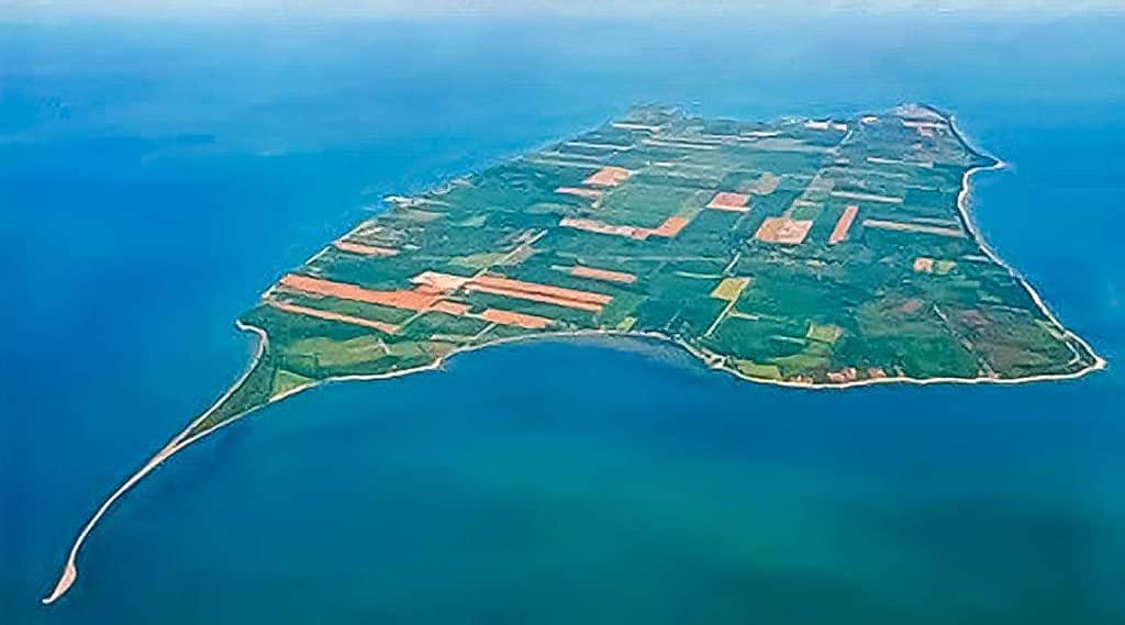 Pelee Island, Pelee Island Ferry, cycle Pelee Island, tourism Pelee Island, visit Pelee Island