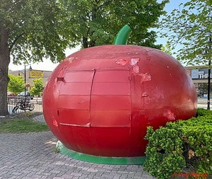 The Tomato Tourist Information Booth in Leamington