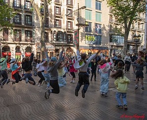 La Rambla Barcelona hosts a dance troop practice.